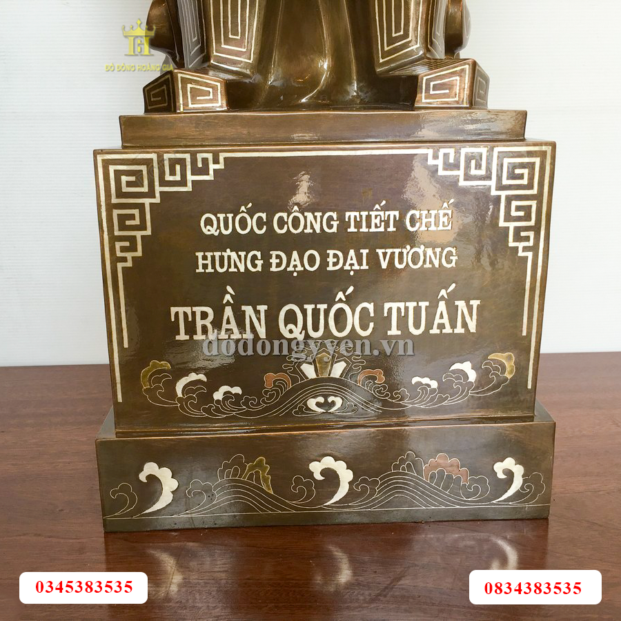 Tượng Trần Hưng Đạo đồng đỏ khảm tam khí