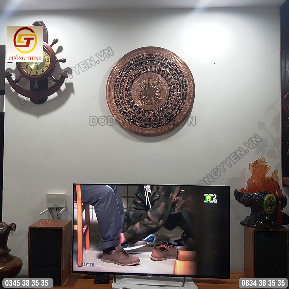 hoa văn treenn mặt trống miêu tả khung cảnh sinh hoạt của người việt