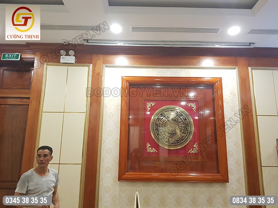tranh mặt trống đồng
