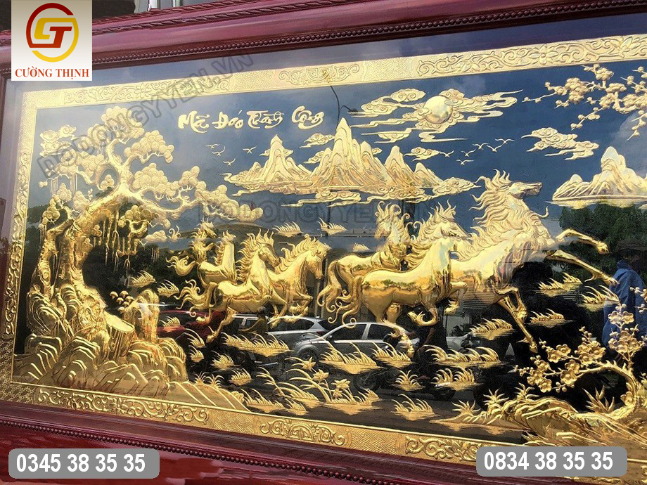 Khung bằng gỗ gụ đã được phun phủ chống mối mọt