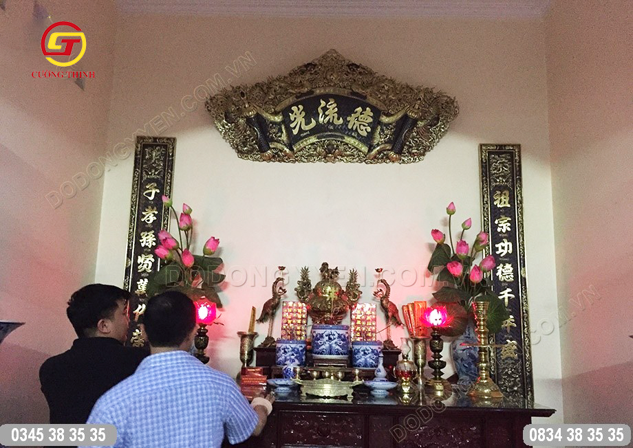 cuốn thư câu đối đồng vàng cao cấp