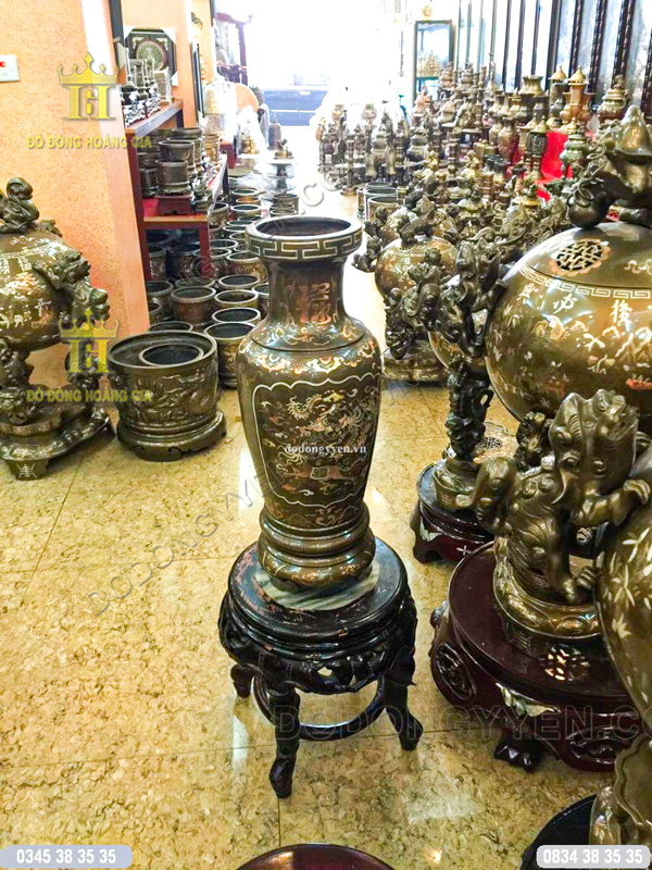 Lọ hoa bằng đồng khảm ngũ sắc