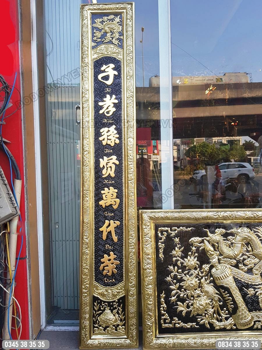 hoành phi câu đối dát vàng