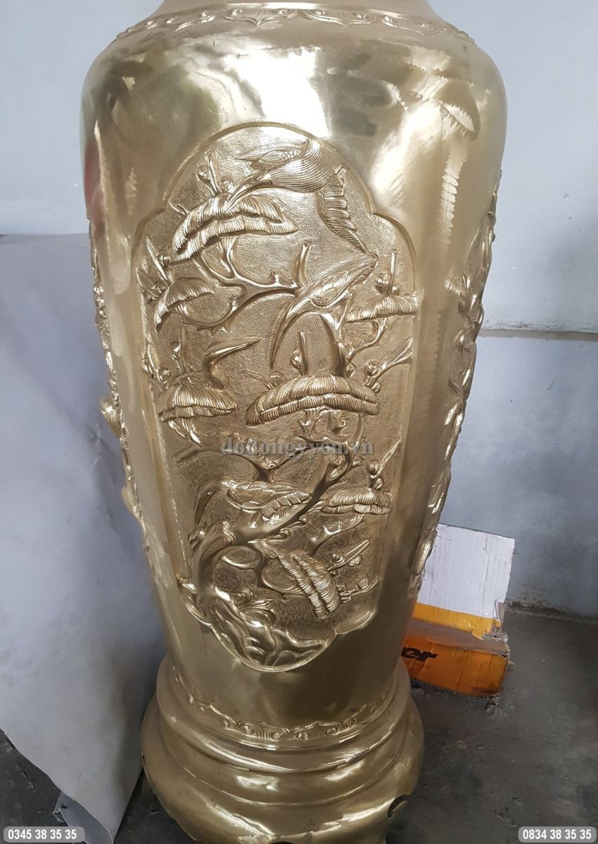 lọ hoa bằng đồng
