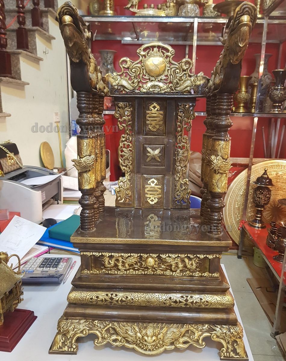 ngai thờ bằng đồng ngai thờ bằng đồng