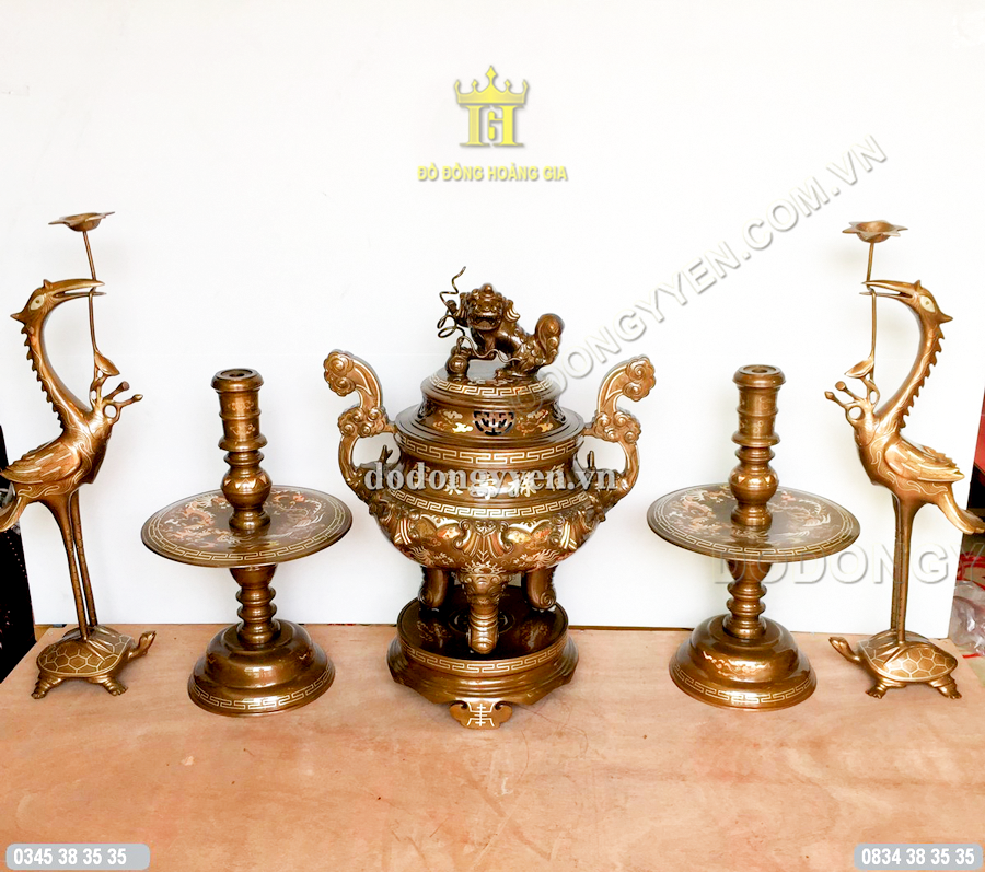 bộ đồ thờ cúng gia tiên đầy đủ