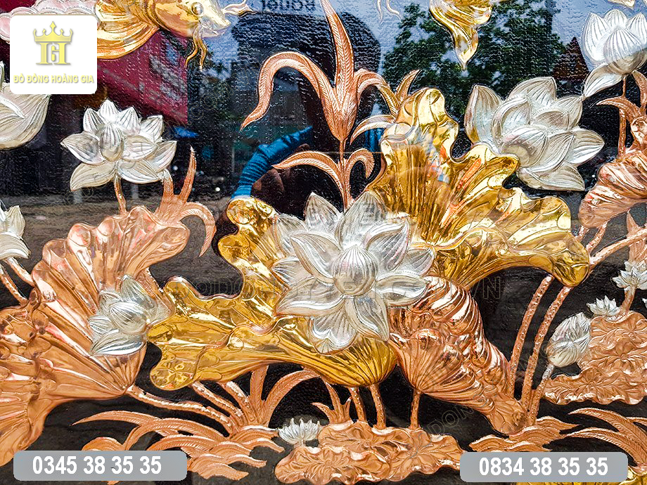 Tranh-ca-chep-hoa-sen-dong-kham-tam-khi