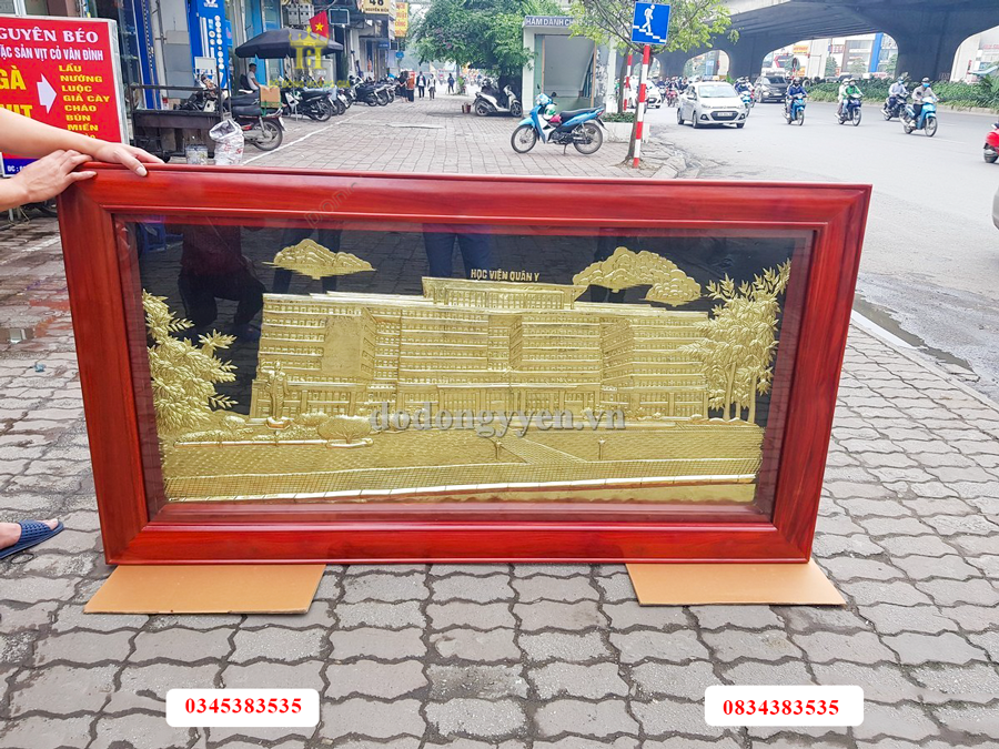 Tranh đồng học viên quân y mẫu mã đẹp