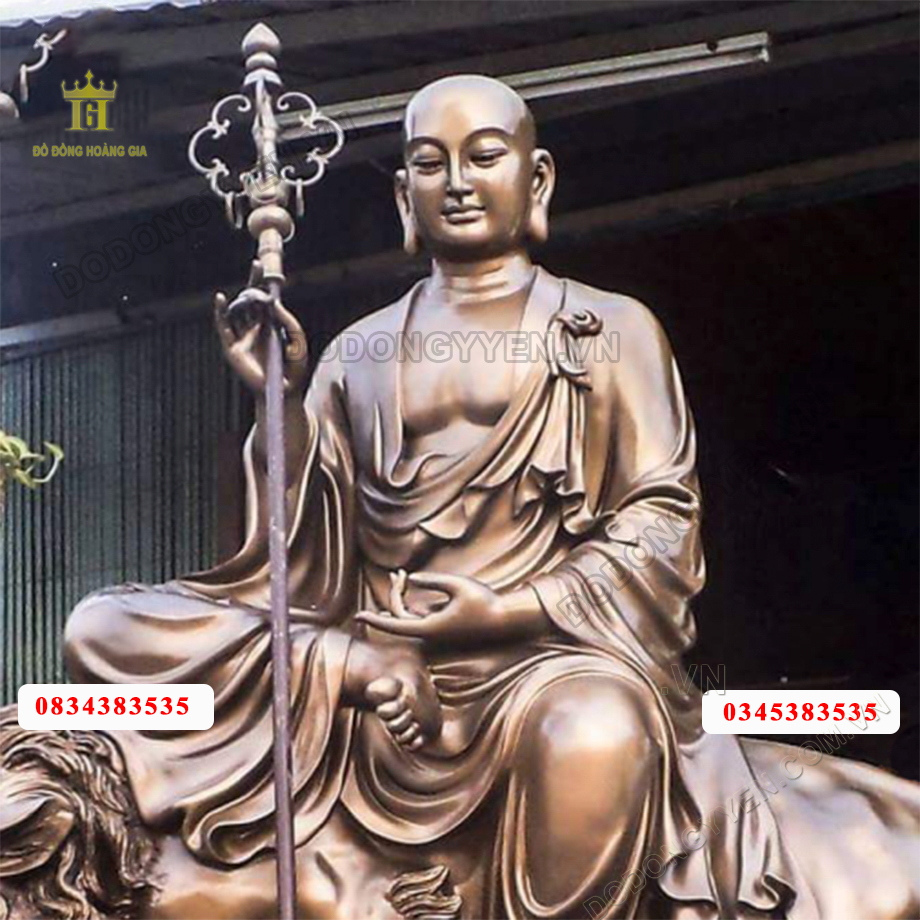 Tượng đỏ địa tạng vương bồ tát