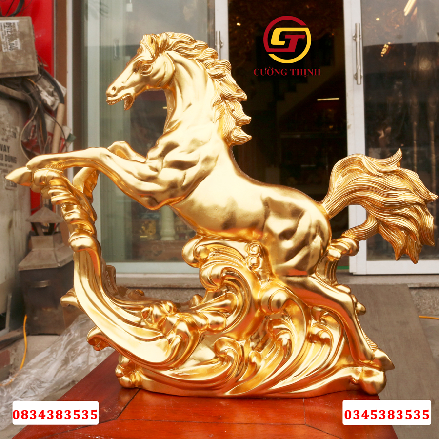 Tượng ngựa dát vàng phi nước đại 