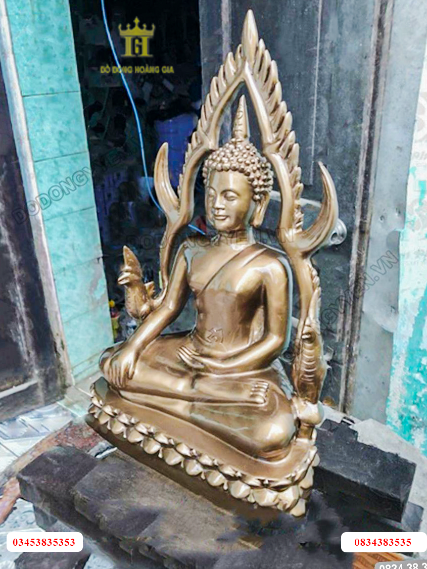 Tượng Phật trường thọ đúc vô cùng tinh xảo