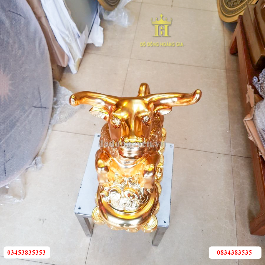 Tượng trâu chiến đồng vàng nguyên chất