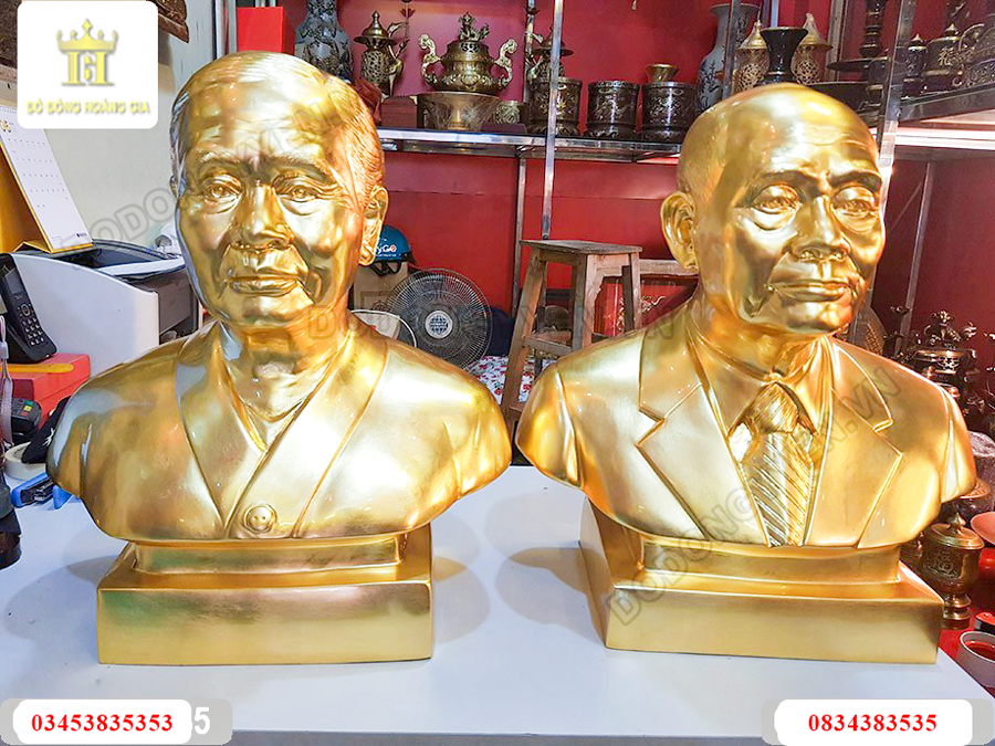 Tượng truyền thần chân dung ông bà