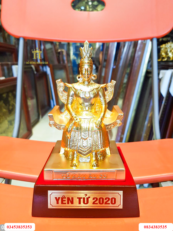 Tượng vua hùng dát vàng cao cấp